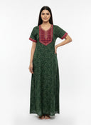SN-11_DGREEN (3).webp